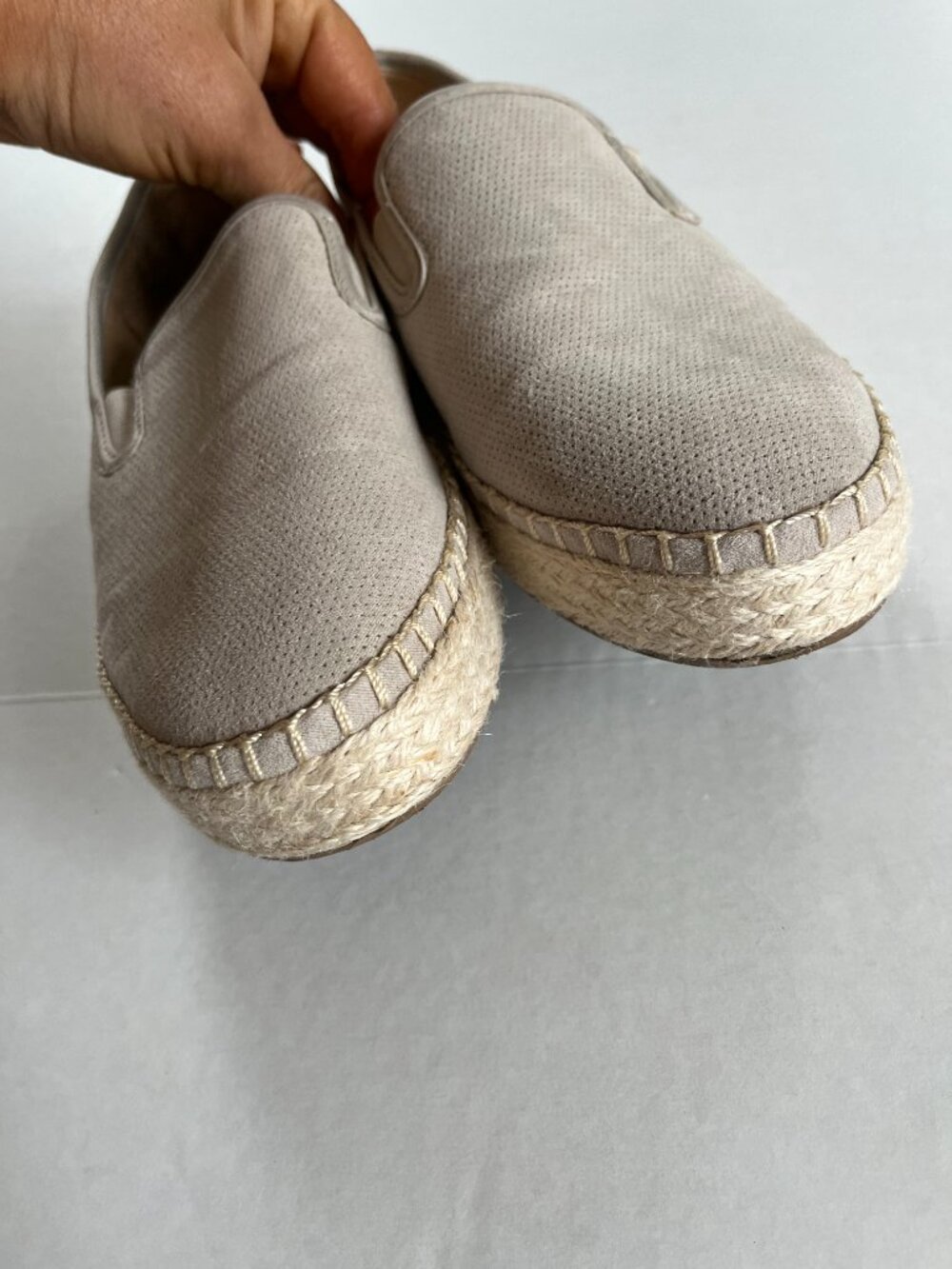 Dr. Scholl's Sz 8 Beige Slip On Far Out Oyster Espadrille Loafers Micro Suede Sh - Picture 4 of 8